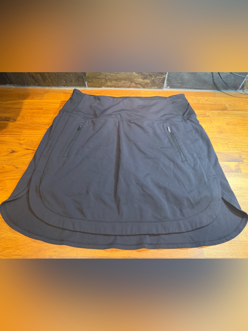 Athleta Black Golf Skort with Zip Pockets and pockets inside on shorts. Size 1x.
